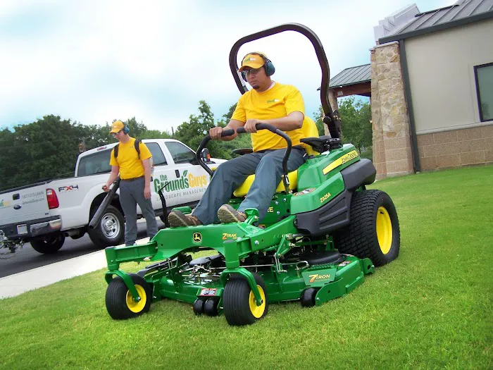 The Grounds Guys Of McHenry Picture 3