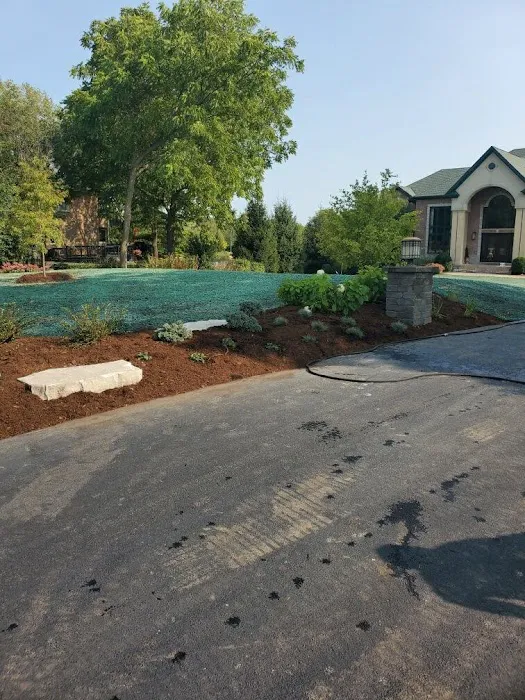 Lawnmasters Landscaping Services Picture 4