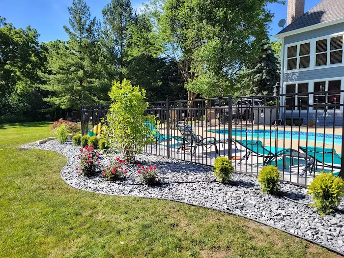 Martin's Landscaping & Tree service Picture 9