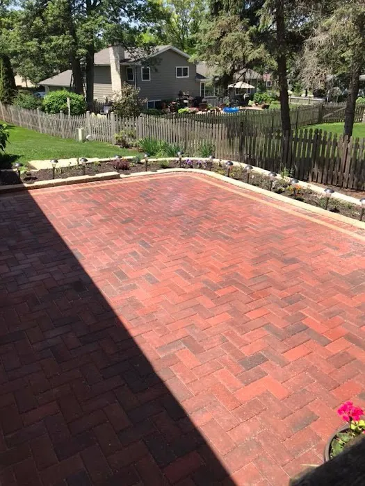 Verdes Landscaping Picture 7