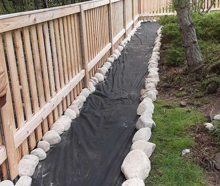 SORIA LANDSCAPING Picture 6