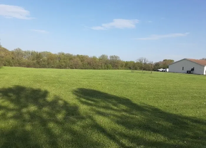 Acosta & Son's Lawn & Garden Maintenance LLC Picture 4