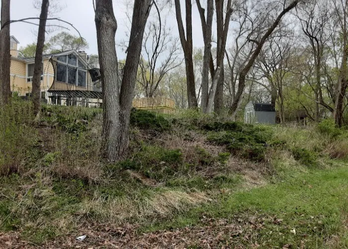 Acosta & Son's Lawn & Garden Maintenance LLC Picture 2