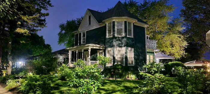 Acosta & Son's Lawn & Garden Maintenance LLC Picture 7