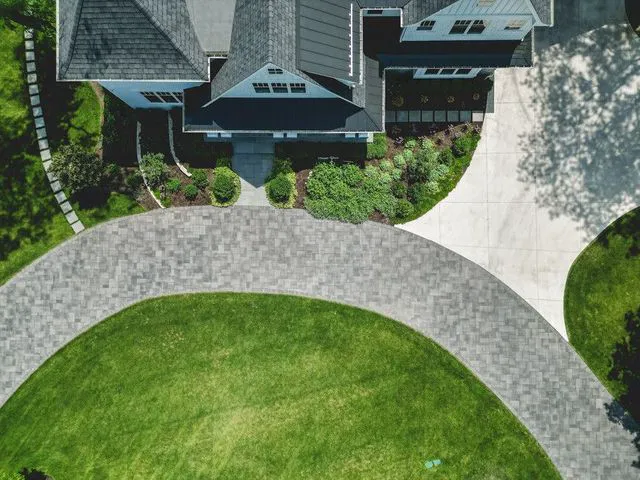 Ramon & Ramon Landscaping Inc. Picture 2