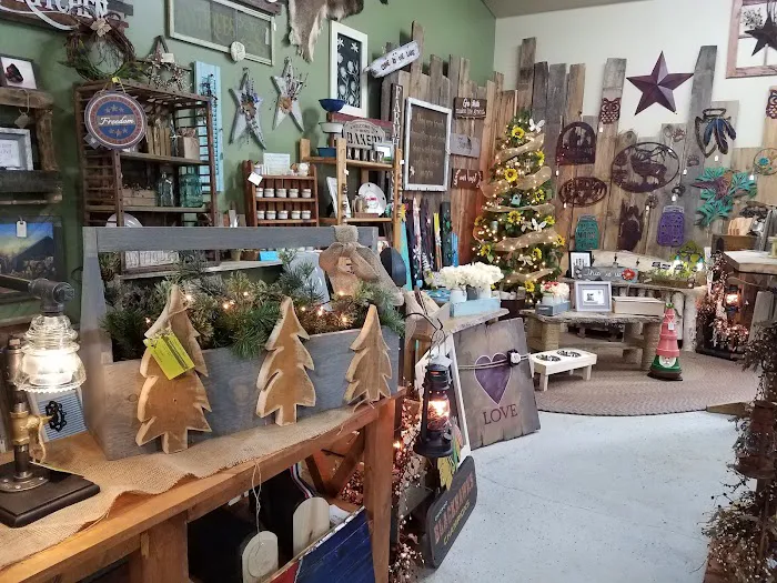 T & R Garden Center and Gift Shop Picture 1