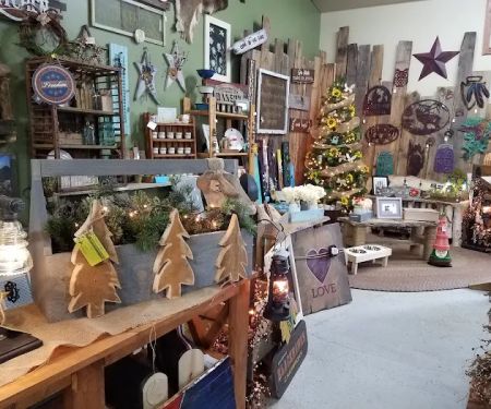 T & R Garden Center and Gift Shop