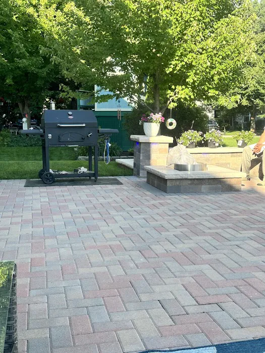 Tamayo landsacaping & brick patios Picture 5