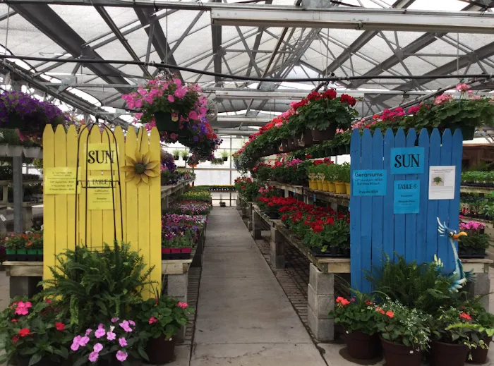 Tholens' Landscape & Garden Center Picture 4