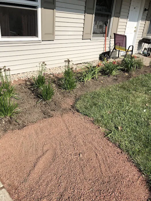 Lakeshore Landscaping Inc Picture 2