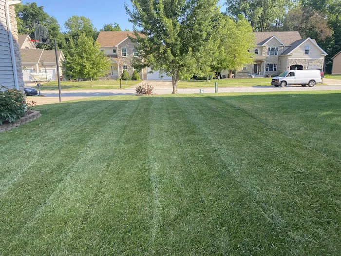 Fair Stripes Landscaping Picture 3