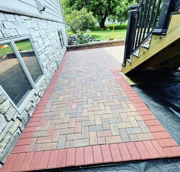 J.E. Landscaping Picture 7