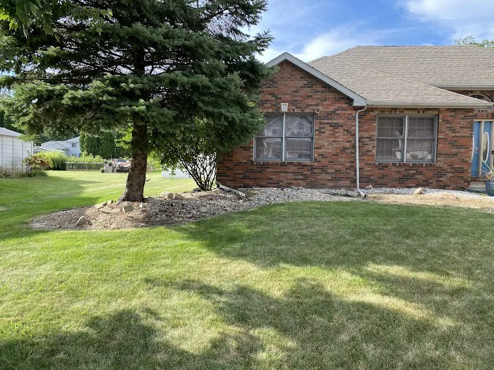 Del Real's Landscaping Picture 6