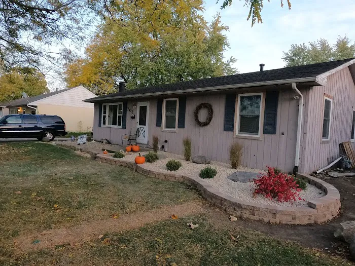D and G Landscaping and Snow Removal Picture 2
