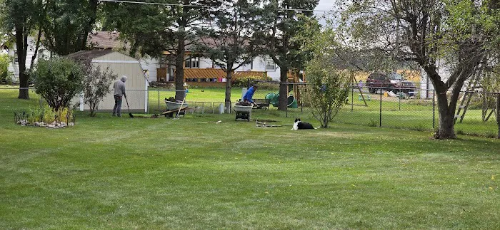 Stran's Garden Center & Landscaping Picture 1