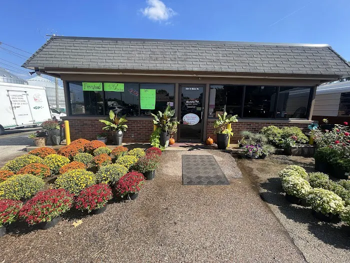 Del's Family Landscaping Corporation Picture 5