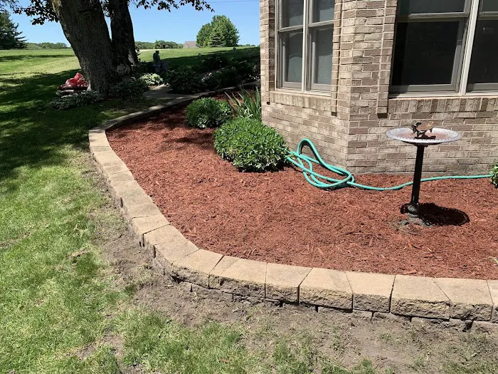 Hernandez Landscape & Tree Service LLC Picture 2