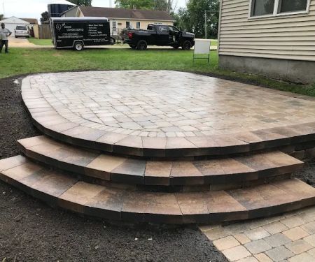 Lloyd Landscaping & Garden Center