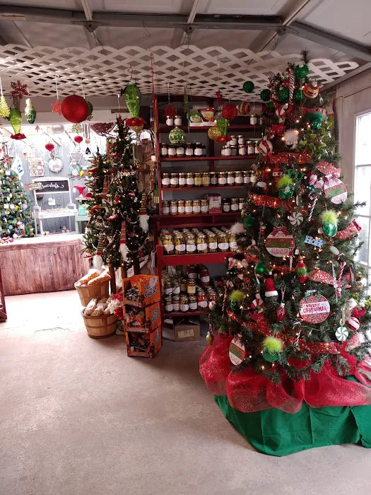 Harms Farm & Garden Center Picture 3