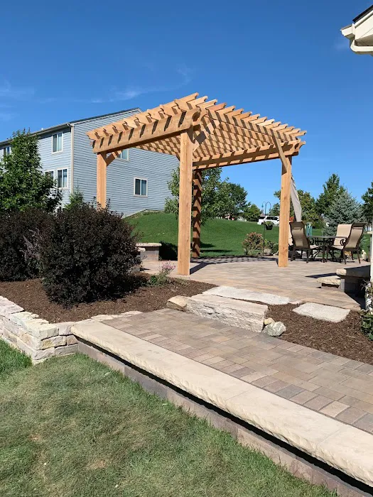 Verhaeghe Lawn Maintenance & Landscape Inc. Picture 4