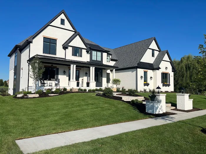 Verhaeghe Lawn Maintenance & Landscape Inc. Picture 2