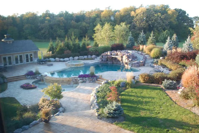 Stonetree Landscapes Inc Picture 2
