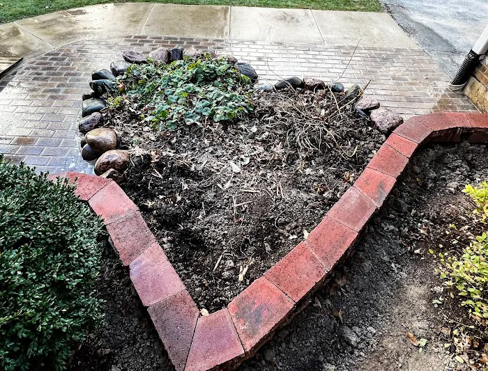 State Line Landscaping Picture 5