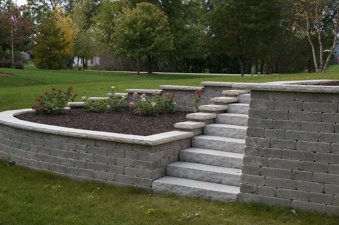 Cal and Shan's Landscape and Design Picture 1