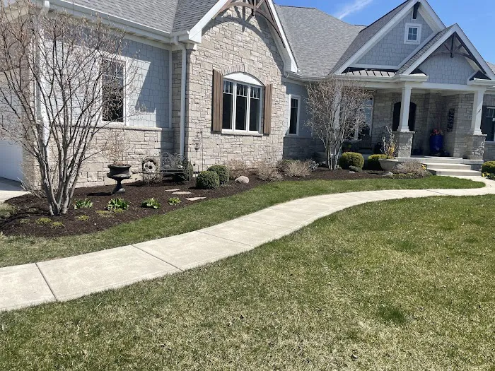 Huerta Landscaping Picture 9