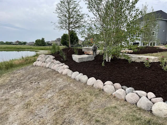 Huerta Landscaping Picture 4