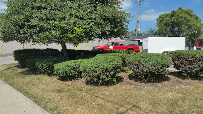 Zach's Lawn Care Picture 8