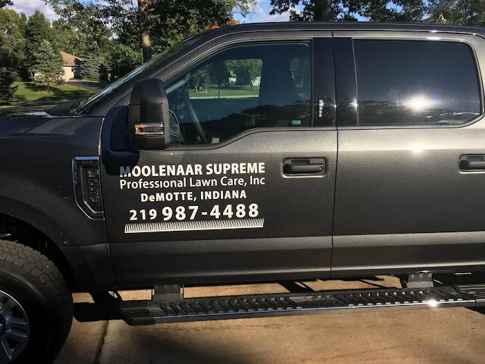Moolenaar Supreme Professional Lawn Care Inc Picture 5