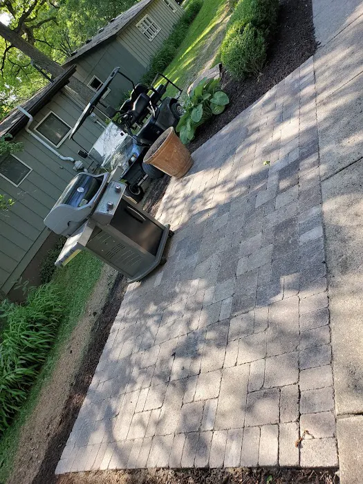 Twins Landscaping & brick paving LLC Picture 10