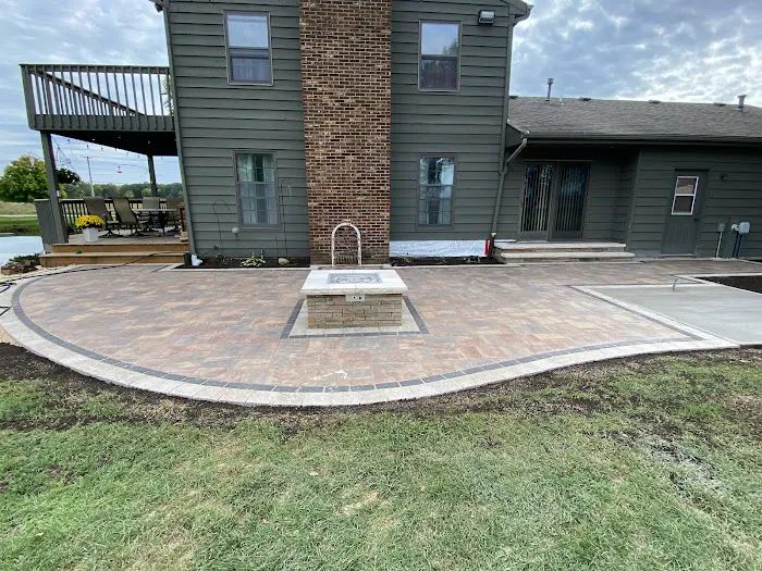 Landscaping Tony's restoration Corp Picture 7