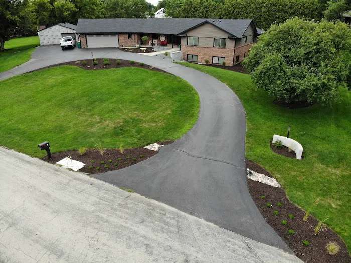 GreenCity Lawn Maintenance Picture 6