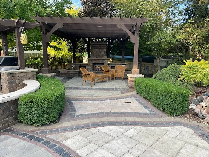 Mendez Landscaping & Supplies Picture 3