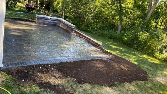 Rock Spring Landscape & Construction Picture 4