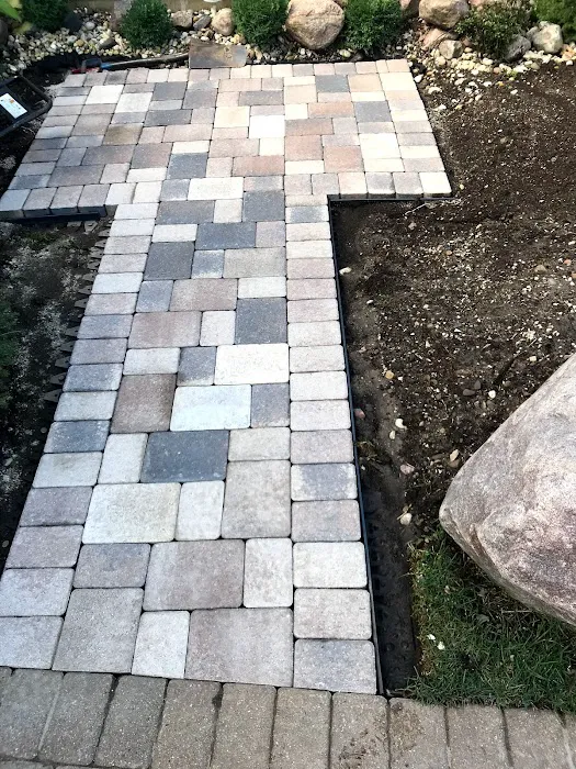 V. Bolanos Landscaping Picture 6
