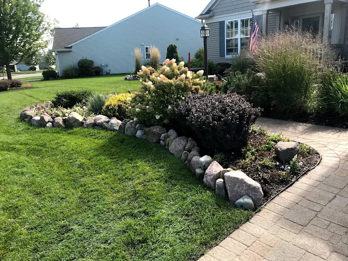 V. Bolanos Landscaping Picture 9