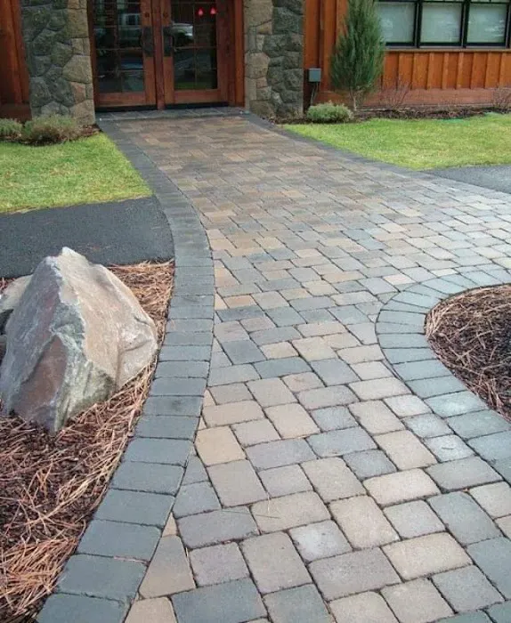 Divine View Landscaping LLC Picture 2