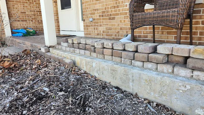 E & J Landscaping Picture 4