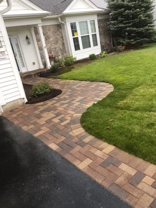 E & J Landscaping Picture 1