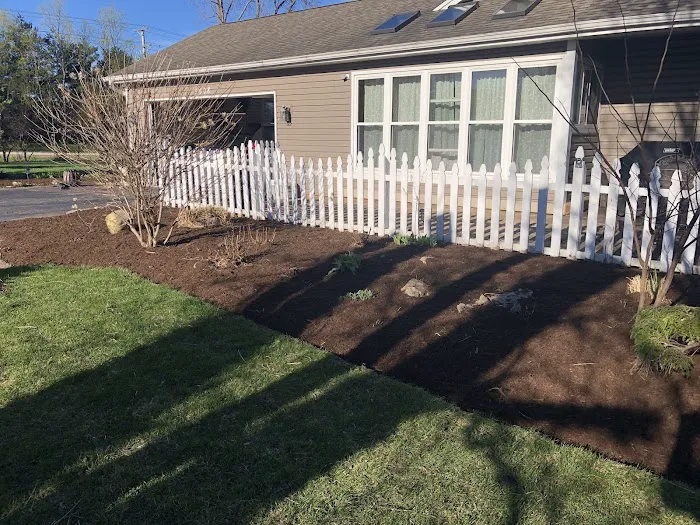 E & J Landscaping Picture 7