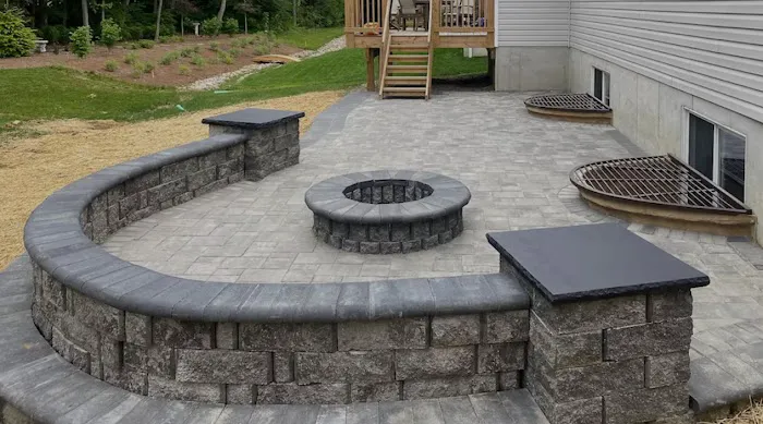 Green Valley Landscaping Picture 1