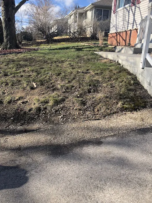 3 J'S Lawn Services Picture 5
