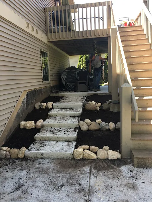 Geneva Landscapes and Maintenance llc. Picture 1