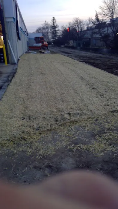Lorenz Excavating & Topsoil Picture 2