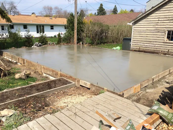 Thomas Concrete & Landscape Picture 6