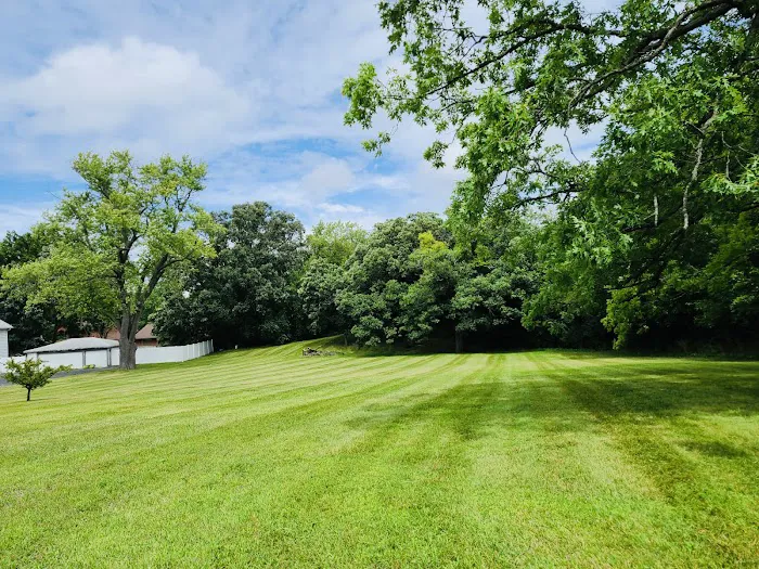 Lawn & Landscaping Espinoza LLC Picture 7