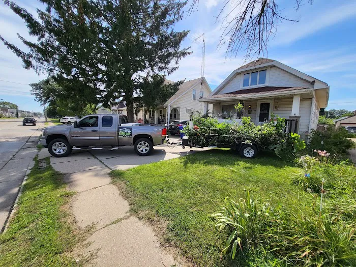 The Yard Guy LLC Picture 10